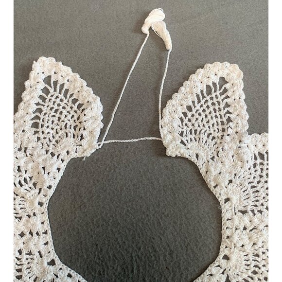 Vintage Handmade Crochet Lace Collar - Picture 10 of 15